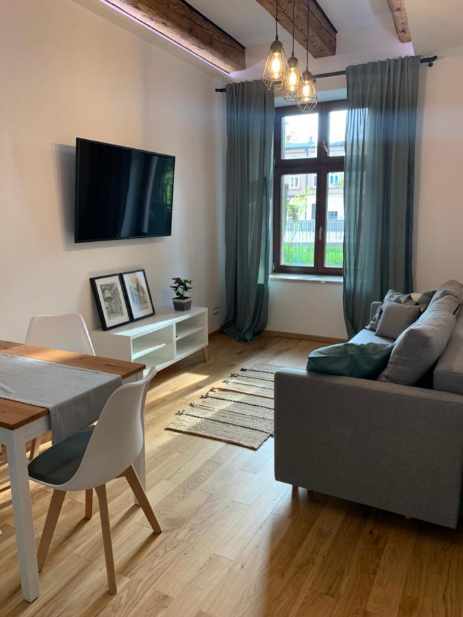 Nowe Apartamenty Zamkowa Vis A Vis Wawelu Krasków Exteriör bild